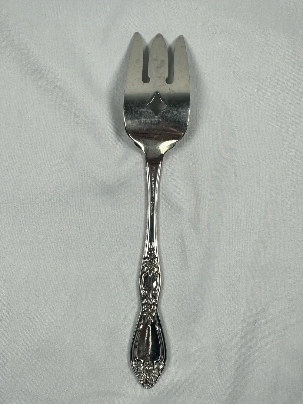 William A Rogers Deluxe Stainless Oneida Ltd Serving Fork